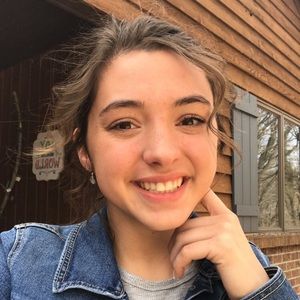 Meet your Posher, Julia